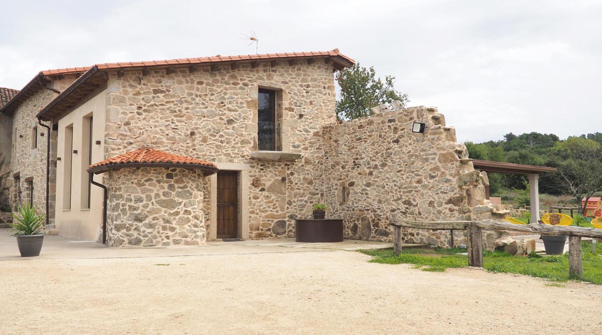 Apartamentos Muralla Sacra Sober Extérieur photo