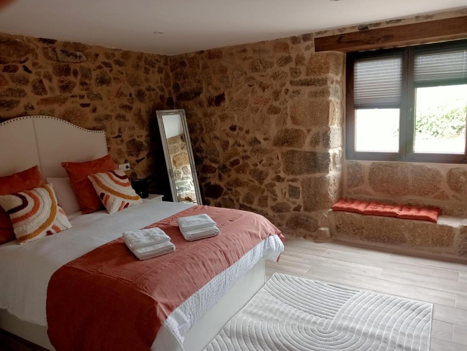Apartamentos Muralla Sacra Sober Extérieur photo