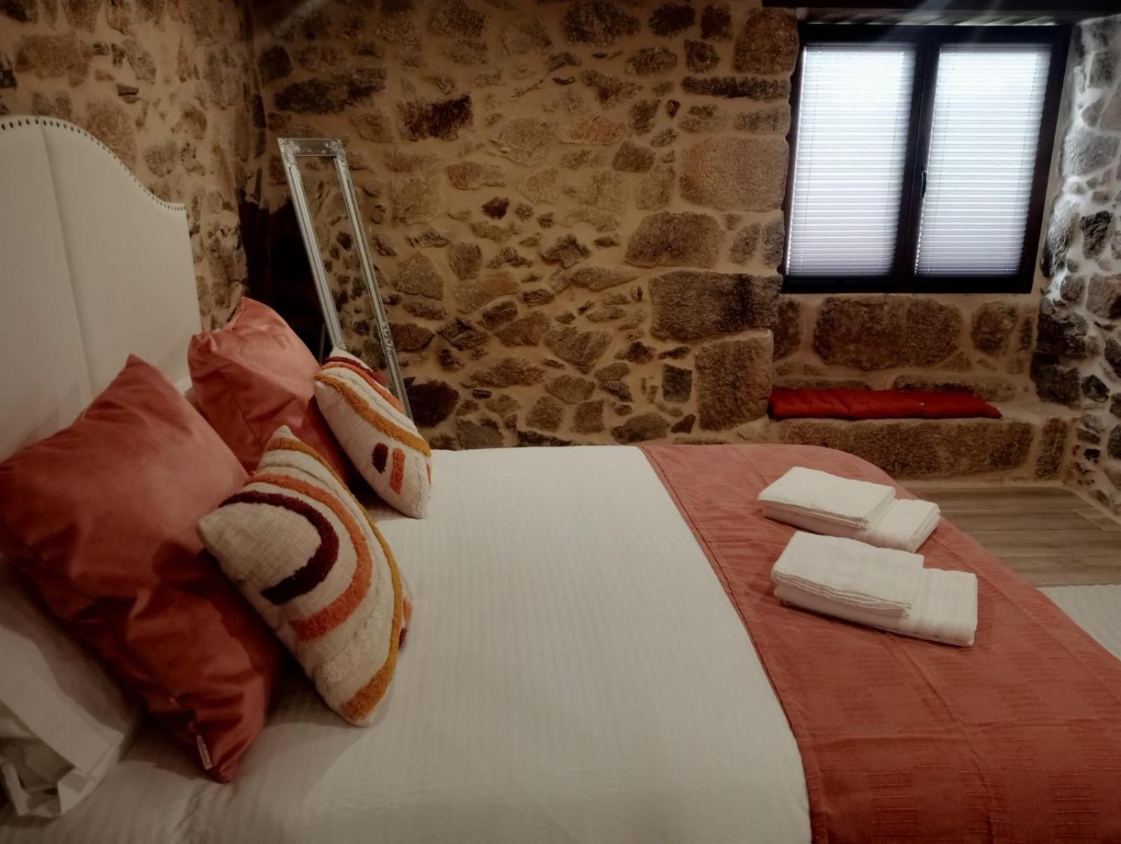Apartamentos Muralla Sacra Sober Extérieur photo